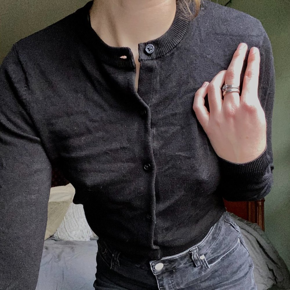 BUTTON UP CARDIGAN/ BLOUSE